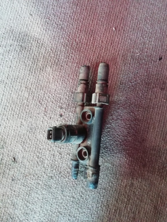 Supapa combustibil Hyundai Santa Fe 2.0 CRDI 2001-2005: 31450-27XXX
