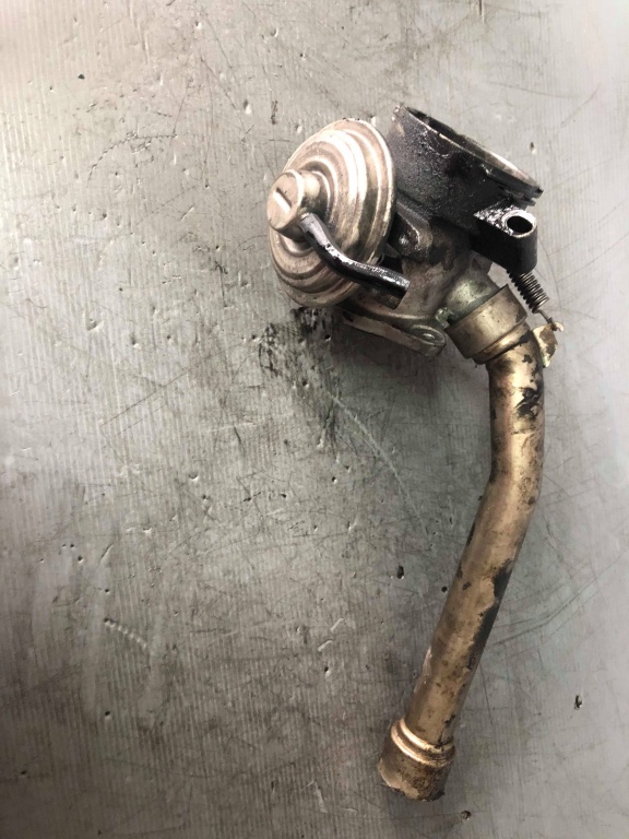 Supapa egr 2.2 cdi mercedes c-class w203 a6110900754