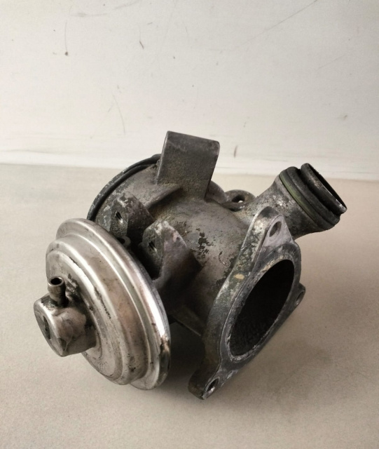 Supapa Egr Mercedes, cod A6110900754 A61