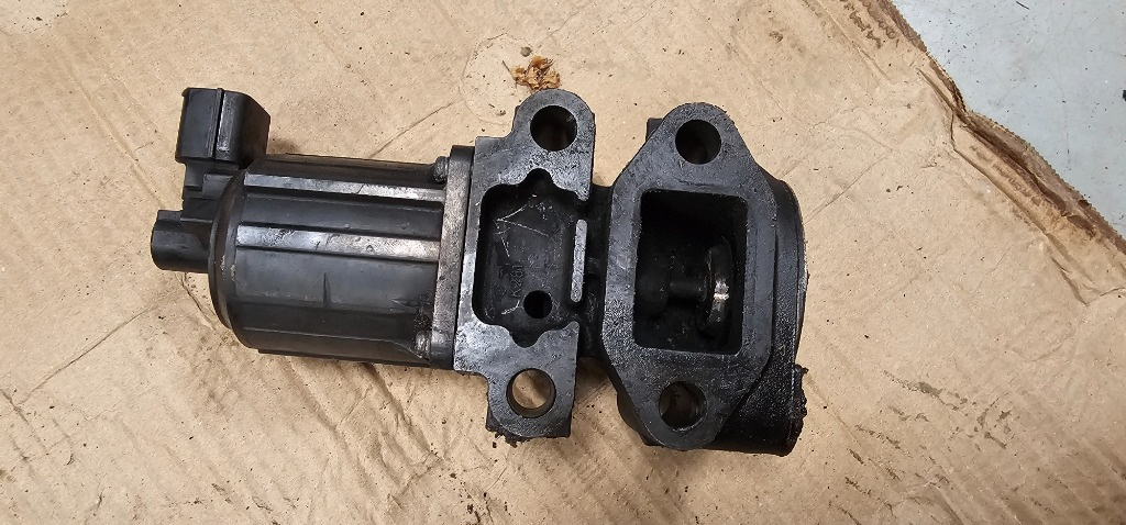Supapa EGR Mitsubishi Pajero 3.2 Diesel 2001 2002 