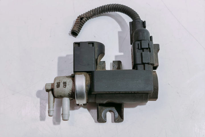 Supapa Vacuum 8E0906627C Audi A4 B7 [2004 - 2008]