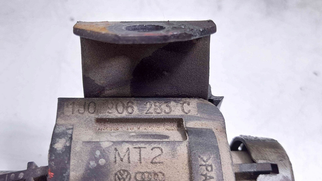 Supapa vacuum Audi A3 (8L1) [Fabr 1996-2003] 1J090
