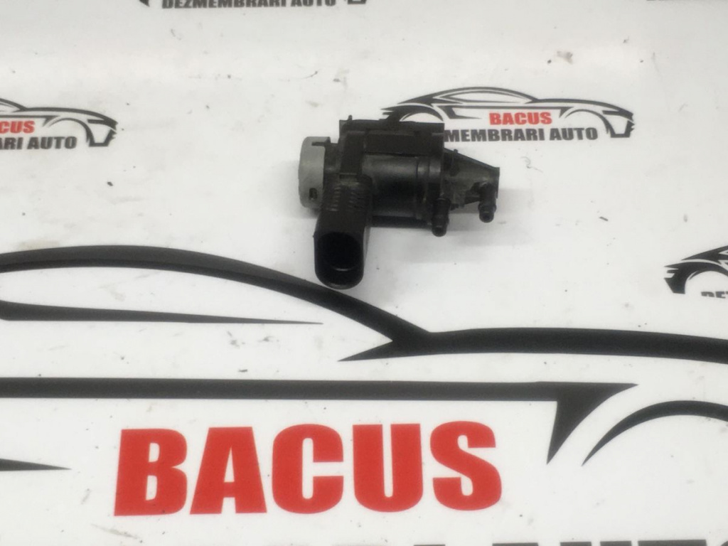 Supapa vacuum Audi A3 cod: 1k0906283a