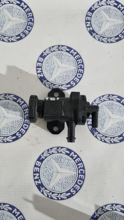 Supapa vacuum Bmw 740d f01 8509323