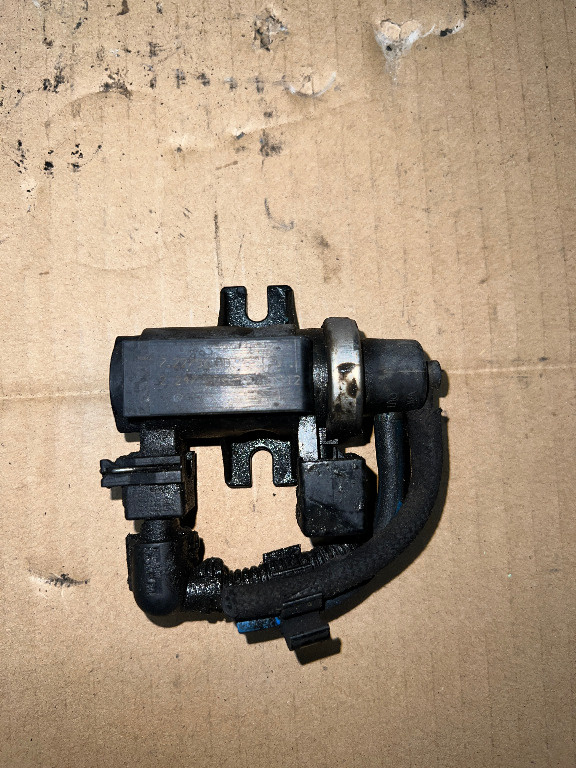 Supapa vacuum BMW X5 E53 3.0 d SE 160kW 218CP Face