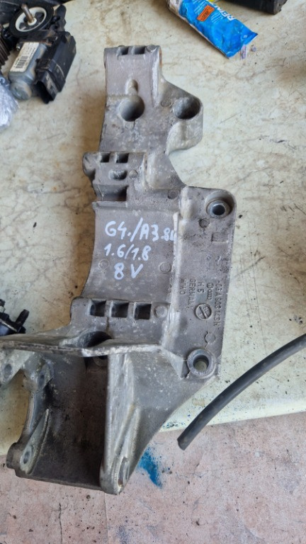 Suport accesorii motor Vw Golf 4 Bora Audi A3 8L 1.6i 1.8i benzina 8 valve