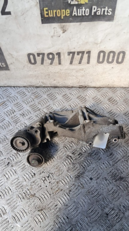 Suport accesorii Renault Trafic 2.0 DCI M9R an 2013 cod 117103703R