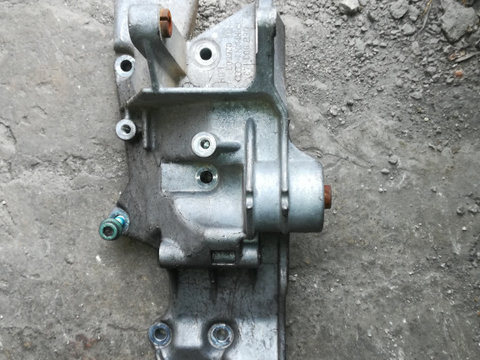 Suport accesorii vw Passat B5.5 motor 2.0i 8 valve