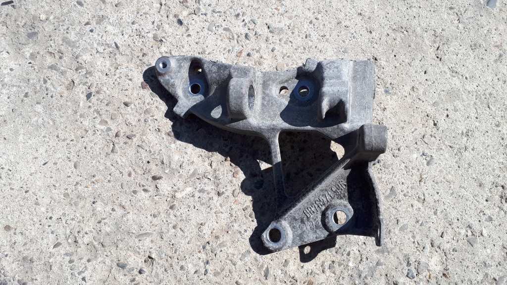 Suport alternator Citroen C4 1.6 Hdi