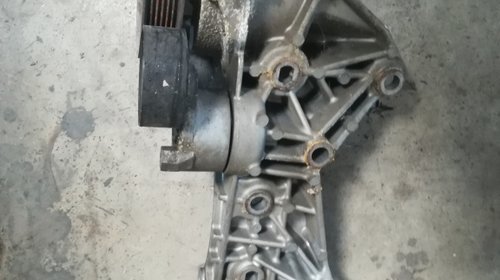 Suport alternator Dacia Logan 1.5 dci an