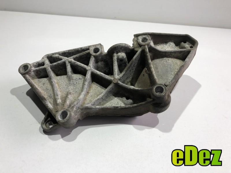 Suport alternator Renault Megane 2 (2003-2008) 1.9 dci 8200100148