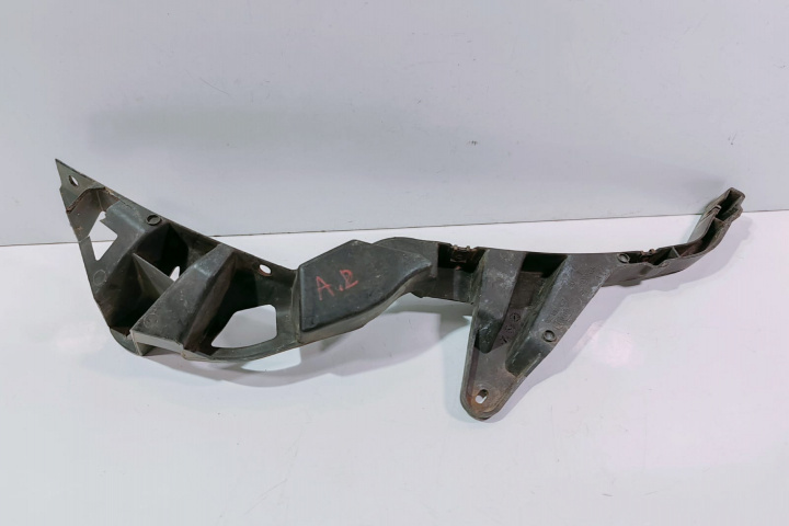 Suport aripa dreapta 8Z0854730 Audi A2 8Z [1999 - 2005]