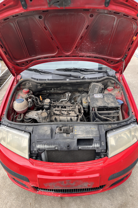 Suport bara spate centru Skoda Fabia 6Y 