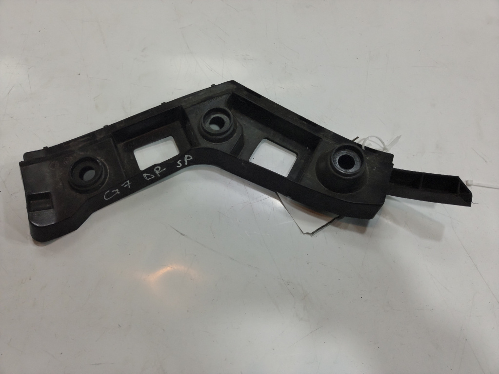 Suport bara spate dreapta Volkswagen Golf cod piesa 5G6807394