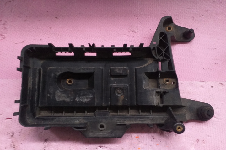 Suport baterie 1K0915333 1K0915333 Audi A4 B8/8K [2007 - 2011]