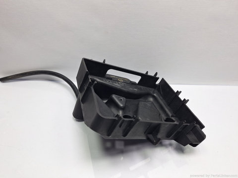 Suport baterie auto VOLKSWAGEN POLO (9N_) [ 2001 - 2012 ] 16V (AUA, BBY, BKY) 55KW|75HP OEM 6Q0915331