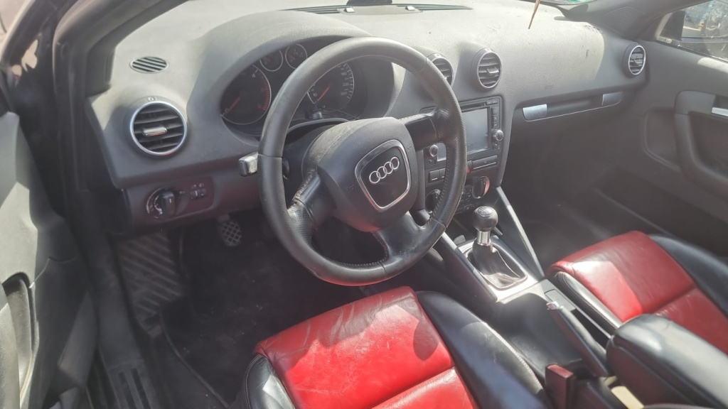 Suport braț dreapta față Audi A3 8P/8