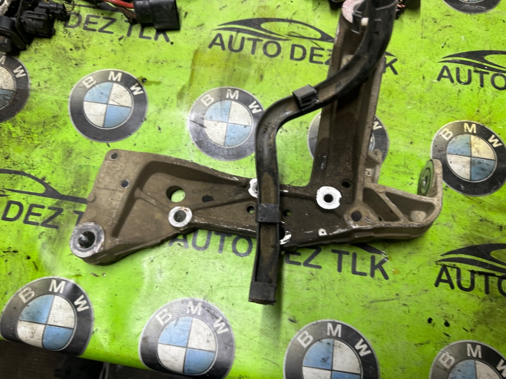 Suport brat trapez stanga fata 1k0199295 Volkswagen VW Golf 6 [2008 - 2015]