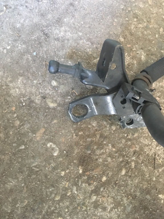 Suport capac motor Volkswagen VW Golf Plus [2004 - 2009] Minivan 5-usi 1.9 TDI MT (105 hp) (5M1 521)
