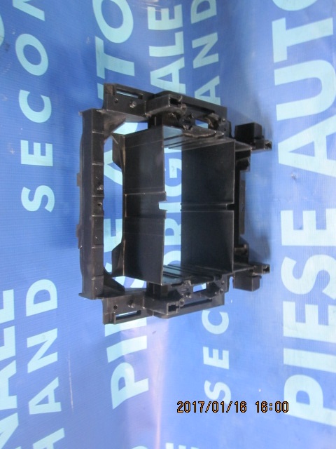 Suport casetofon Mercedes C180 W203
