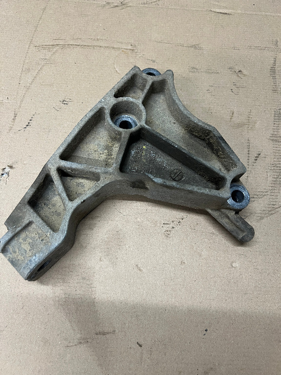 Suport cutie de viteze Opel Astra H 1.7 CDTI 74kW 100 CP Z17DTH E4 2006 - Cod 13125625