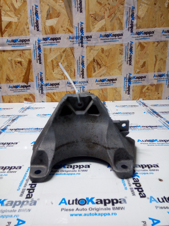 Suport cutie viteze Bmw Seria 6 (f06 F12 F13) an 2014 N57 cod piesa 6781229