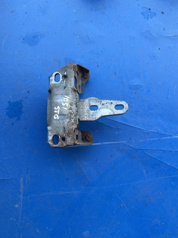 Suport cutie viteze - Parte montare: Stânga - Ford Fiesta 6 generation [2008 - 2013] Hatchback 5-doors 1.6 tdci MT (75 hp)