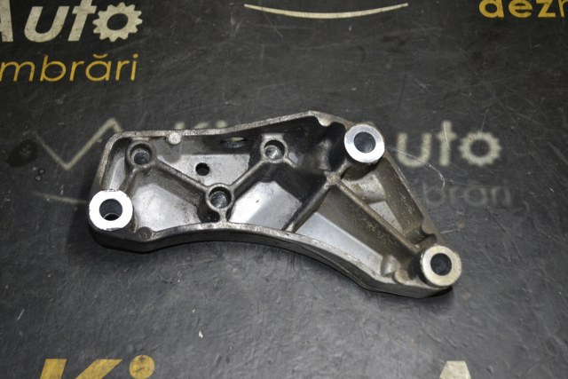 SUPORT CUTIE VITEZE VOLKSWAGEN PASSAT B6 BERLINA 2006 2.0 TDI 140 CP COD MOTOR BKP