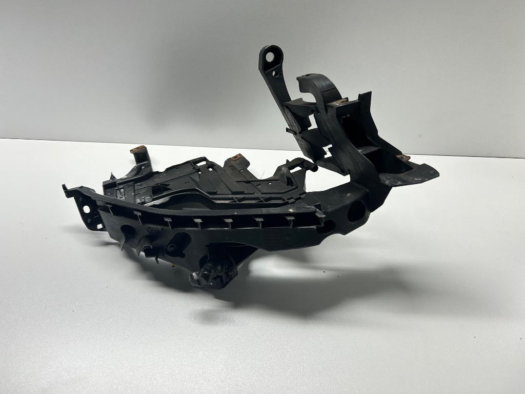 Suport Far Dreapta 8K0805608C Audi A4 B8