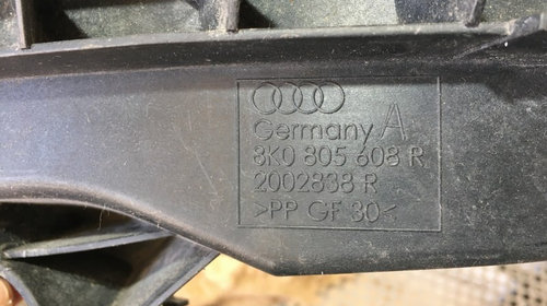 Suport far dreapta Audi A4 B8: 8K0805608