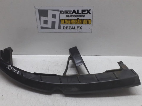 Suport far dreapta Renault Scenic 2 1.6i cod 8200183758