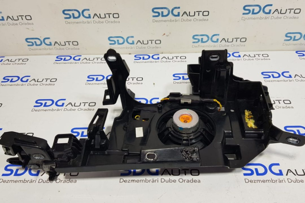 Suport lateral portbagaj dreapta difuzor 51477309530 BMW Seria 4 F36 2013-2020 Euro 6