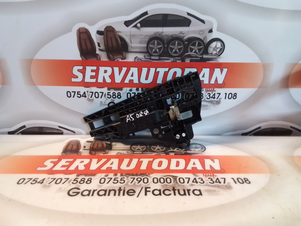 Suport maner interior dreapta spate Audi A5 facelift (2012-2016) 2.0 Motorina 2016, 8T02837886