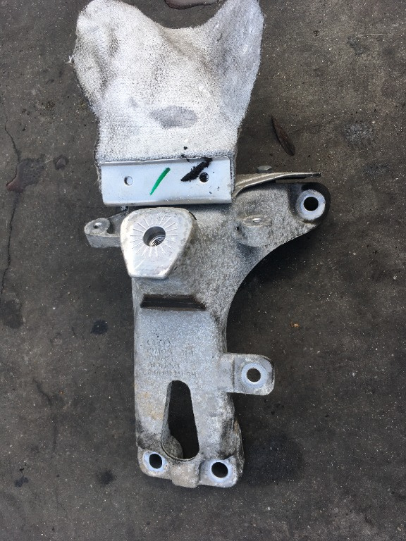 Suport motor Audi A4 B8 cod: 8k0199308bh