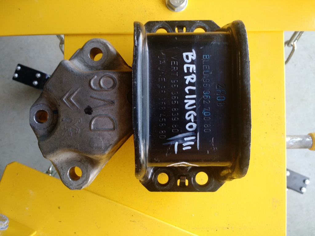 Suport motor Citroen Berlingo III 96 362