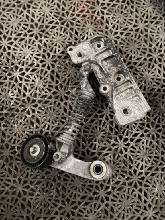 Suport motor cu rola intinzatoare 2.2 CDI Mercedes E Class W212 cod A6512200607