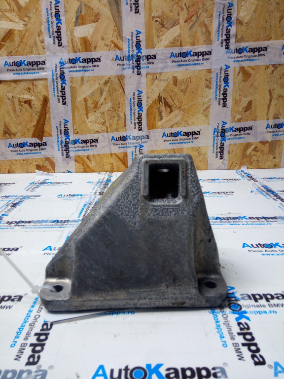 Suport motor dreapta Bmw Seria 5 (f10 F11 F07) an 2012 N47 cod piesa 6781242