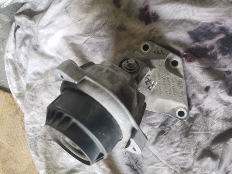 Suport motor Dreapta N63 BMW F10 / F11 5.0 i An 2008 2009 2010 2011 2012 2013 2014 2015 2016