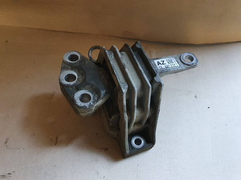 Suport motor dreapta OPEL INSIGNIA G09 2008 - 2017