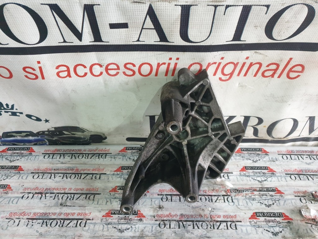 Suport motor dreapta VW Golf V Plus 2.0 