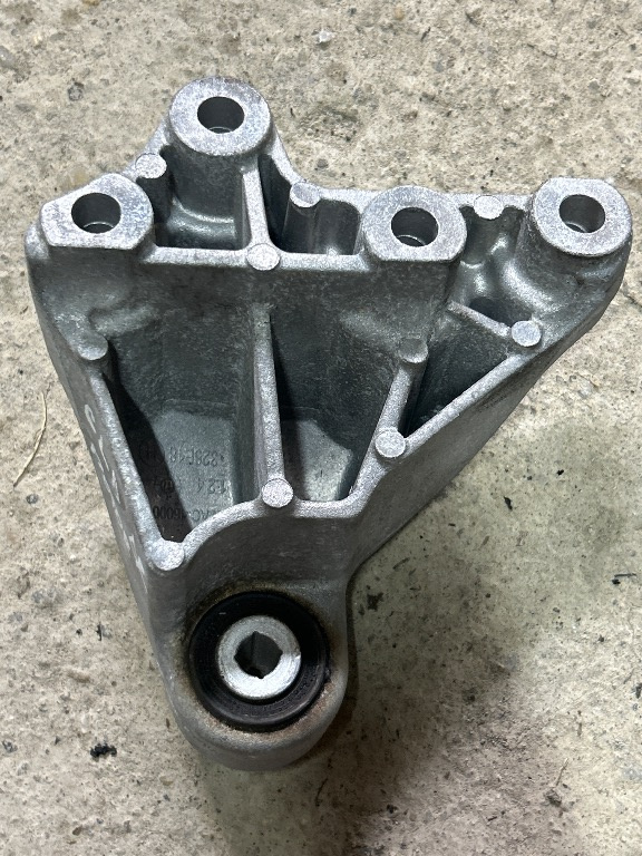 Suport motor Mercedes CLA C117 A class W176 cod A2462401109 A246 240 11 09