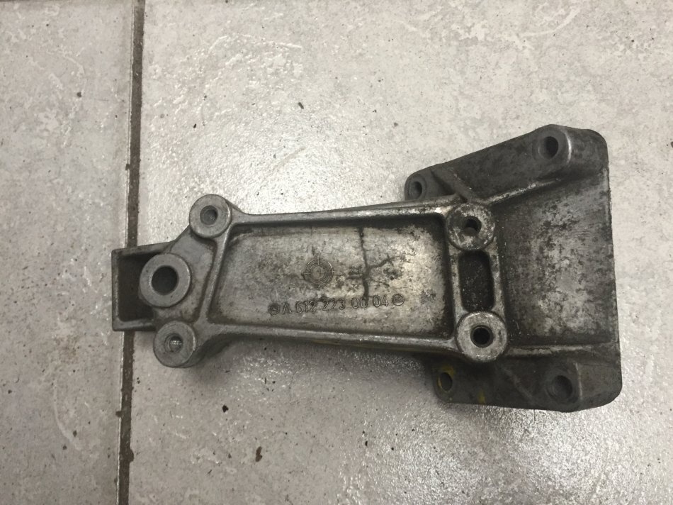 Suport Motor Mercedes Sprinter 2.7/312 2.9 CDi 1996-2006