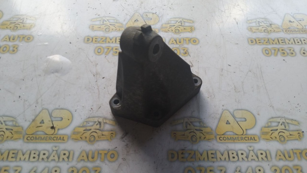 Suport motor Mercedes Sprinter 3.5-T Van (W906) 3.0 CDI BlueTEC 4x4 190 CP cod: A6422232004