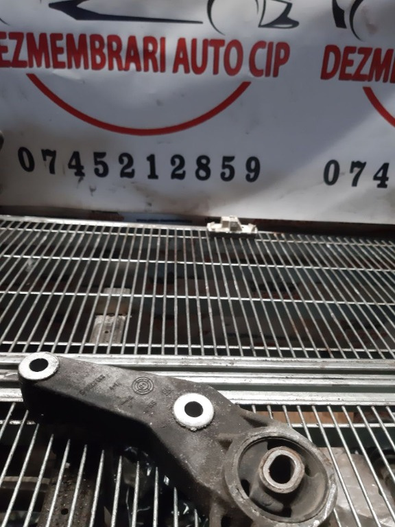 Suport motor Opel Corsa D cod 9227882