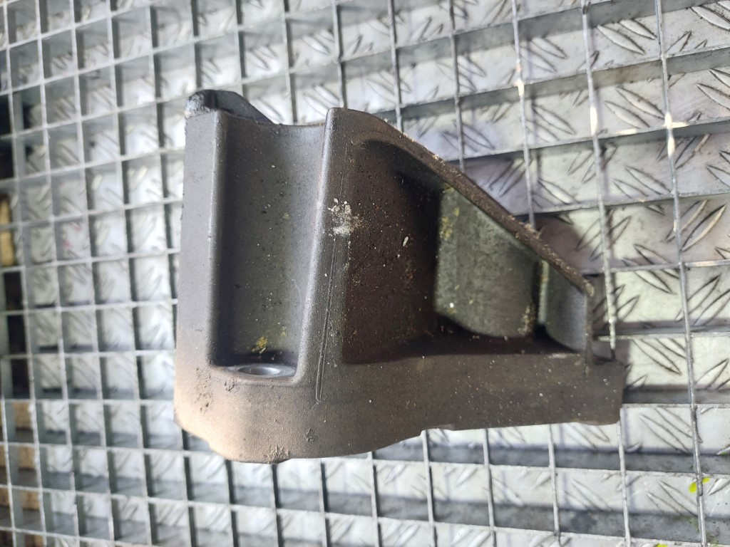 Suport motor Saab Opel 2.8 V6 cod 24459821