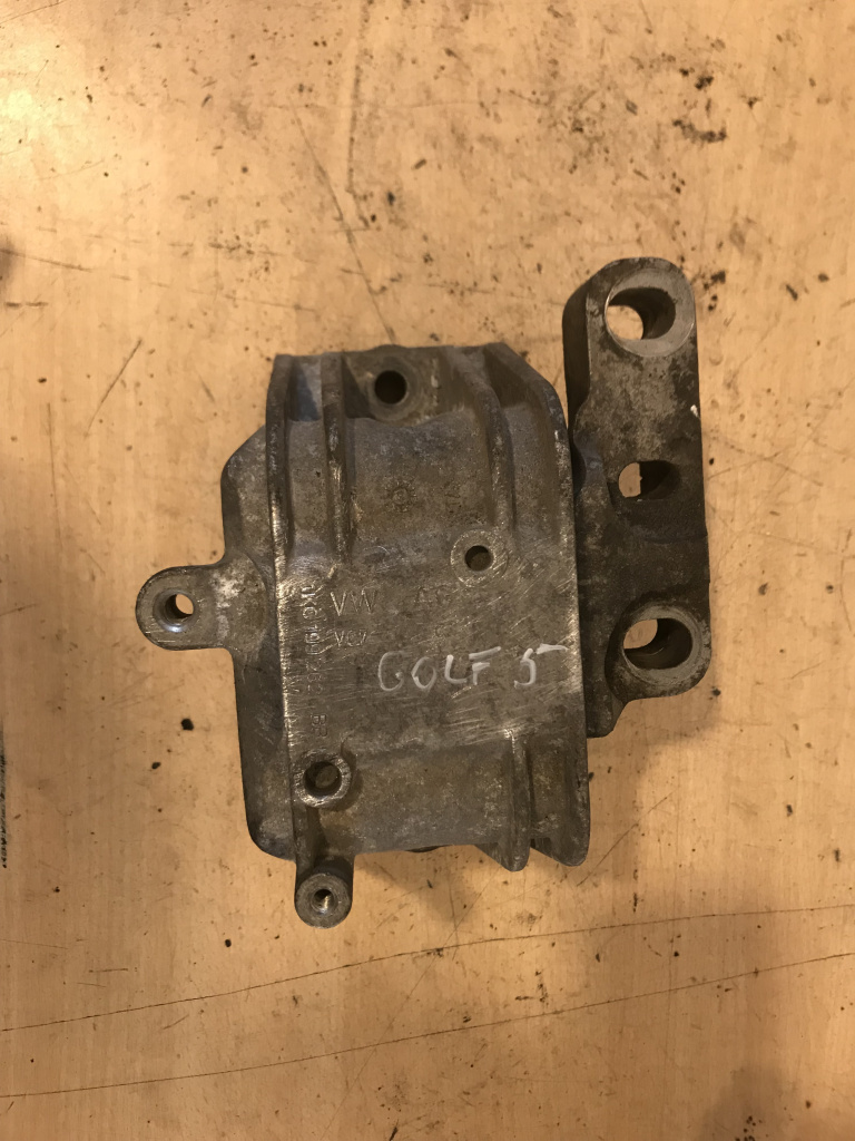 Suport motor skoda octavia 2, golf 5 2.0 tdi bkd 2004 - 2009 cod: 1k0199262