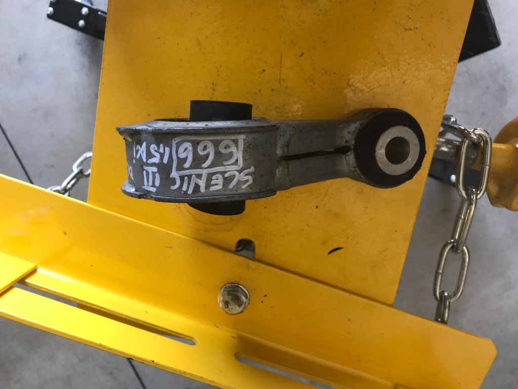 Suport motor spate Renault Scenic III 1.5 Dci