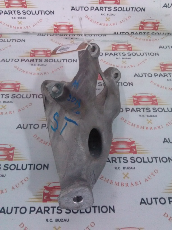 Suport motor stanga AUDI A4  2.0 TDI Fab. 2010