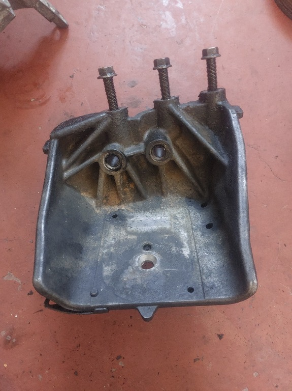 Suport motor suzuki Jimny 1.5 DIESEL
