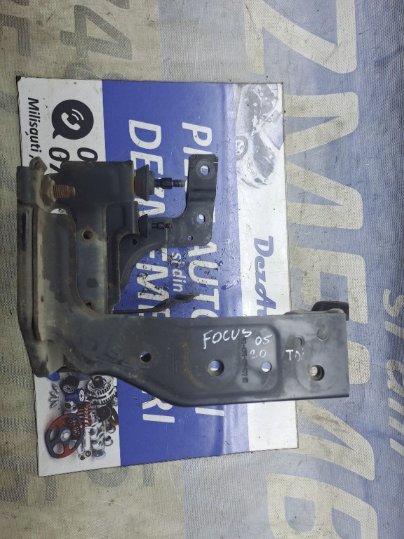 Suport Pompa Servodirectie Servodirectie Ford Focus 2 1.6 TDCi 2004 - 2010 Cod 3M51-3K738-AC